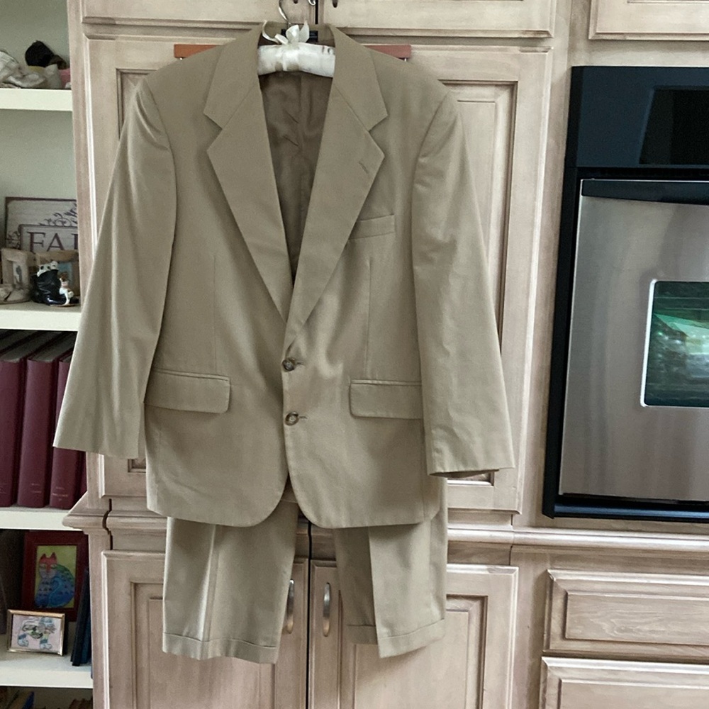 Today’s Man Summer Collection tan suit 38 S